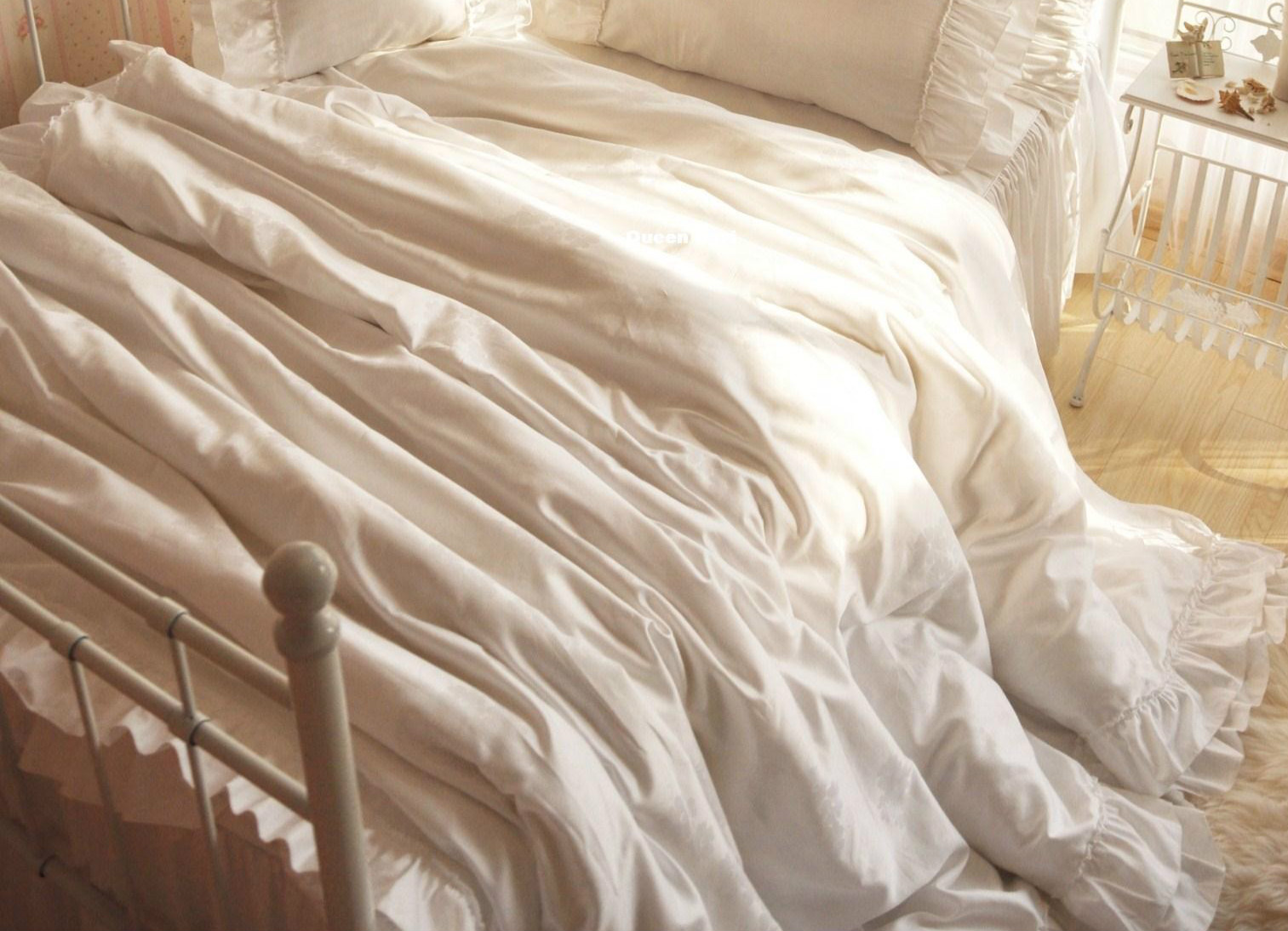 white linen ruffle duvet cover