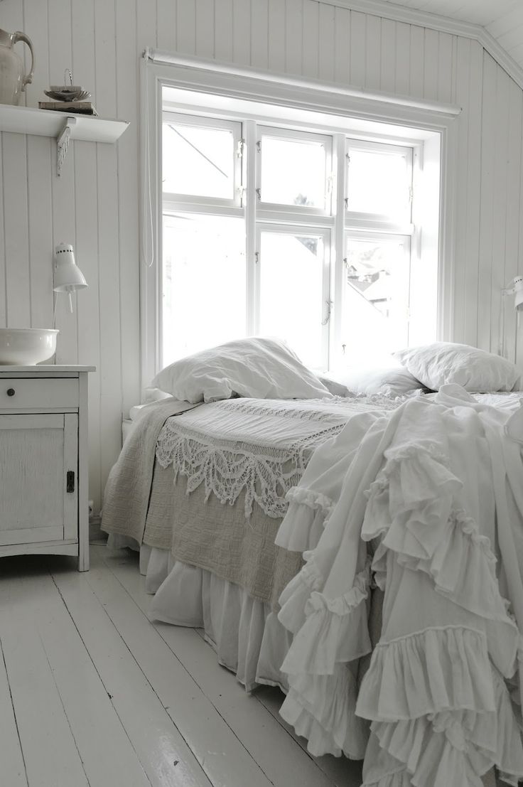 shabby chic duvet cover with ruffles