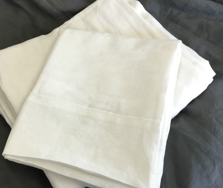 white bed sheets natural linen